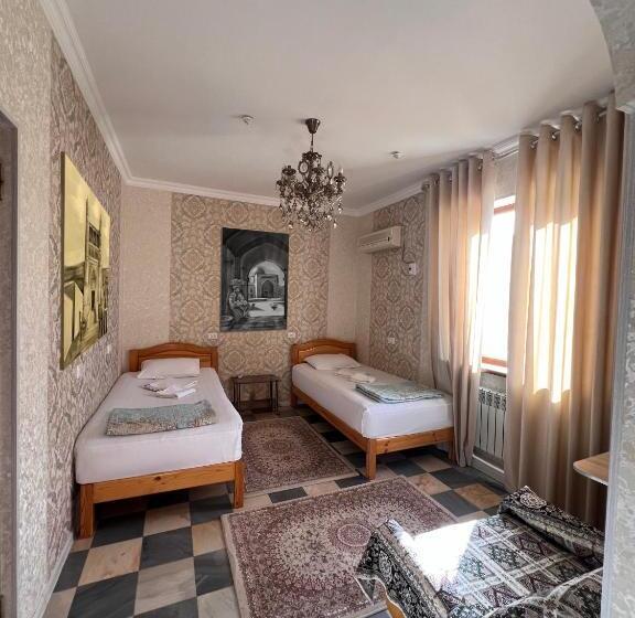 بنسيون Rumi Hotel & Hostel
