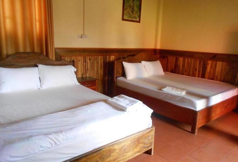 پانسیون Zuela Guesthouse