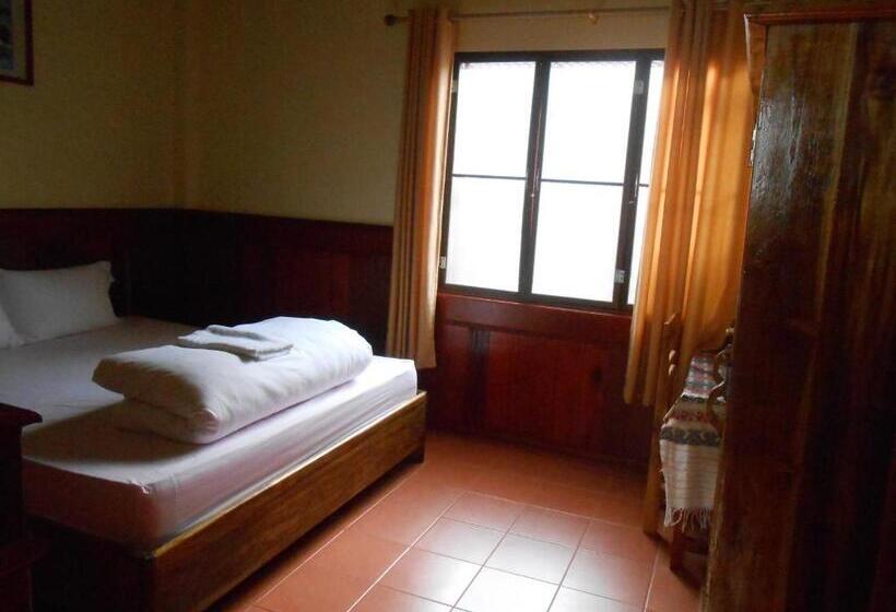پانسیون Zuela Guesthouse