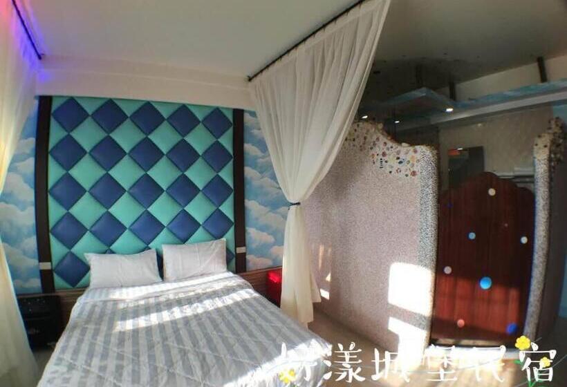 تختخواب و صبحانه Hi Young Castle