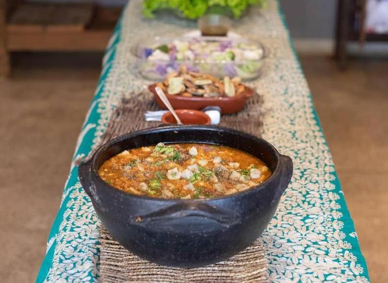 ペンション Casa Bacarirá   Floresta Com Yoga E Café Da Manhã Vegano