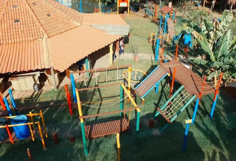 פנסיון Ganso Complexo De Lazer