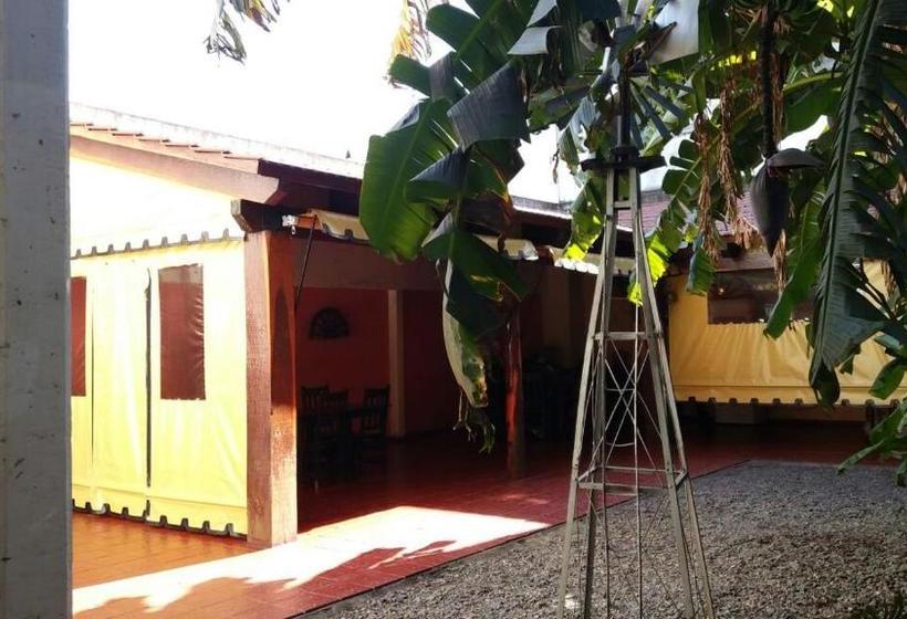 펜션 Hostal Las Carretas