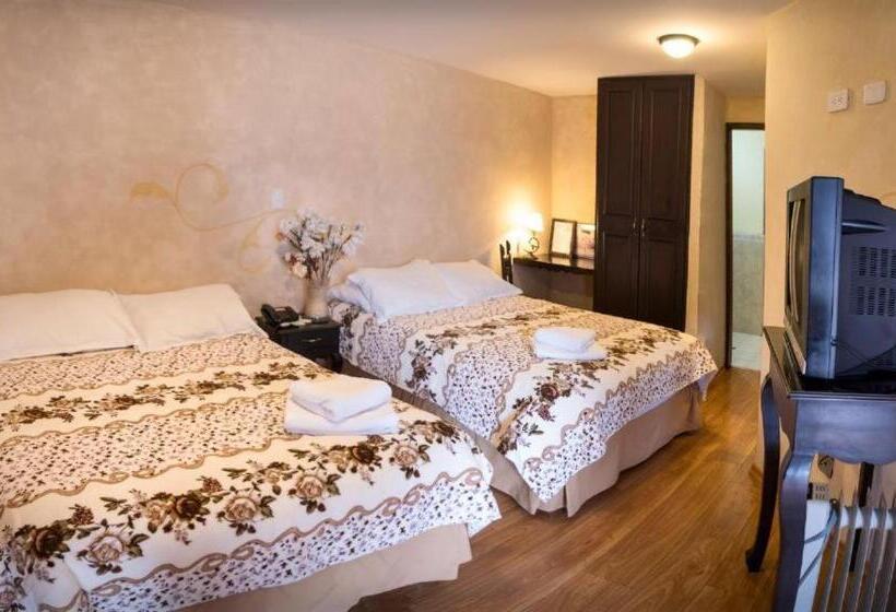 پانسیون Latacunga Hostel