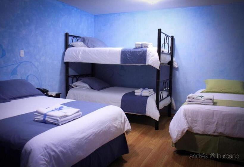 پانسیون Latacunga Hostel