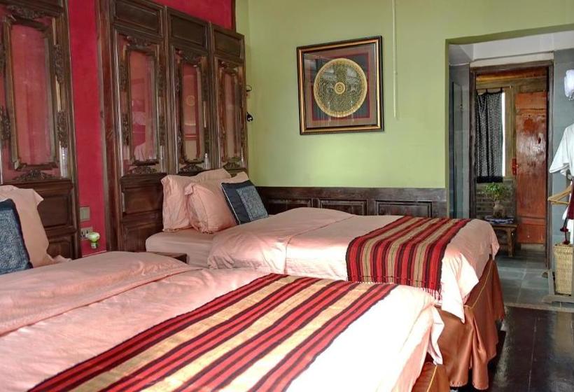 بنسيون Old Theatre Inn