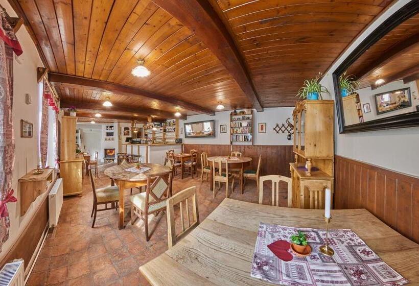 بنسيون Pod Svatou Annou   Penzion A řízkovna
