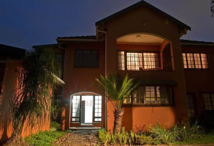 Пансион Summerhill Guest Estate