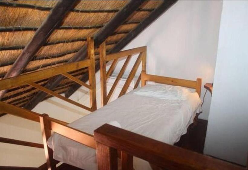 Пансион Khaya La Manzi Guest Lodge