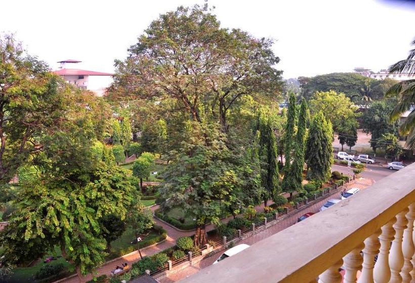 بنسيون Vasco Residency