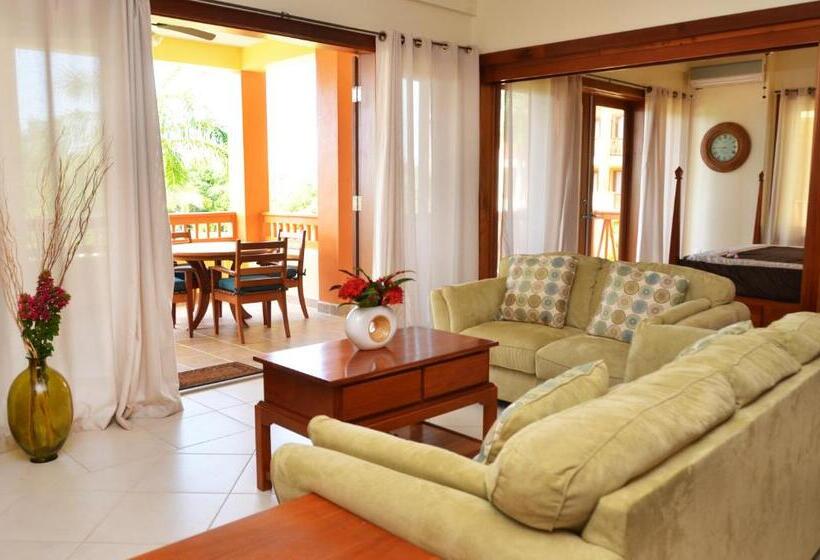 אתר נופש The Villas At Cocoplum