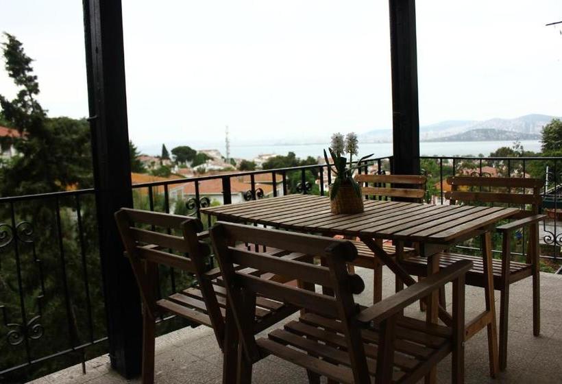 Büyükada Apart Hotel   Karadağ Apart