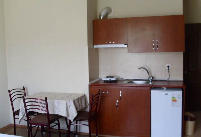 Cakil Apart