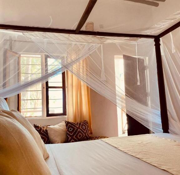 بنسيون Helwas Zanzibar Beach