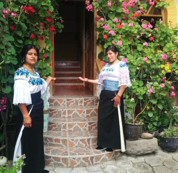 پانسیون Hostal Curiñan