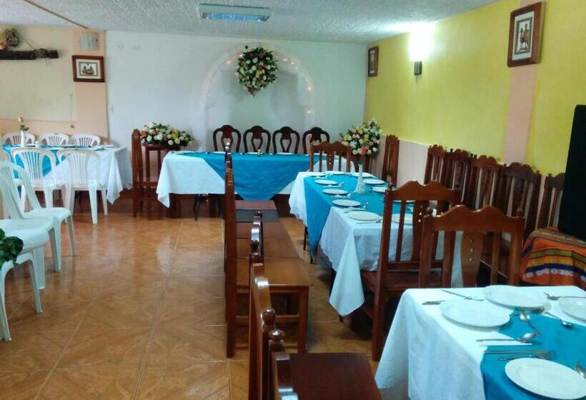 پانسیون Hostal Curiñan