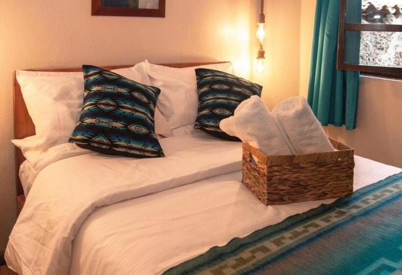 پانسیون Hostal Restaurant La Cigale