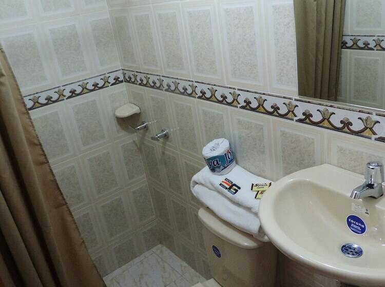 هتل Casa Gabriela