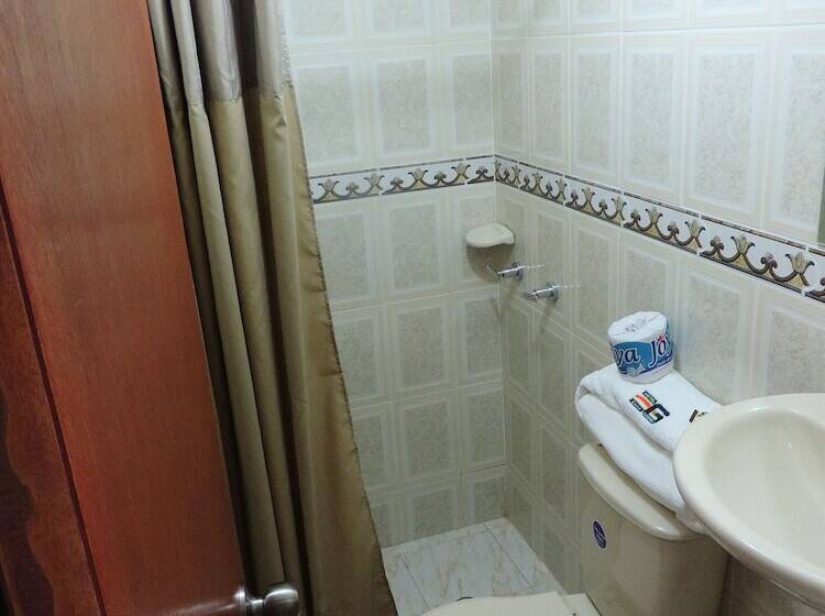 هتل Casa Gabriela