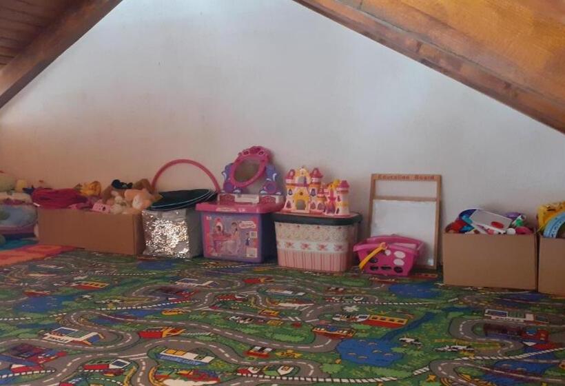 פנסיון Casa Raisa & Maria