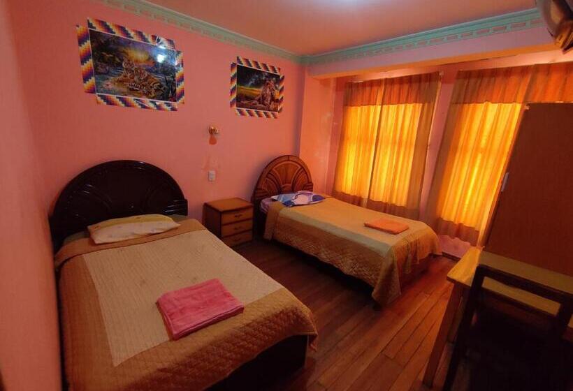 هاستل Hostal Las Balsas