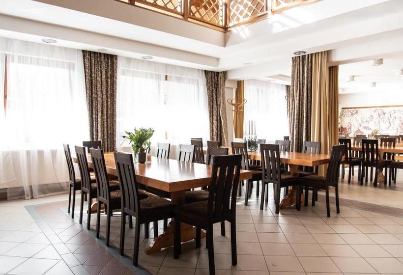 بنسيون Hetényi Apartmanház és Birtok