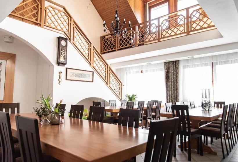 بنسيون Hetényi Apartmanház és Birtok