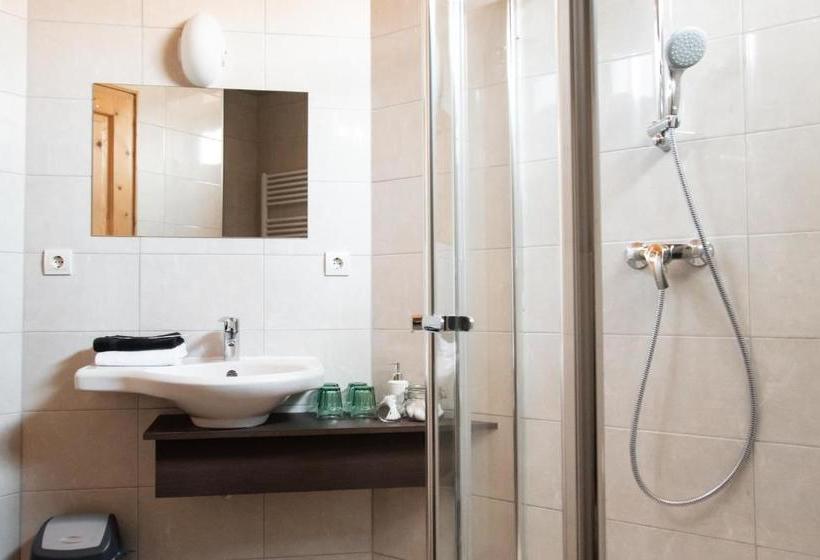 بنسيون Hetényi Apartmanház és Birtok