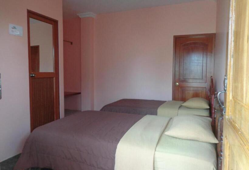 پانسیون Hostal Nathaly