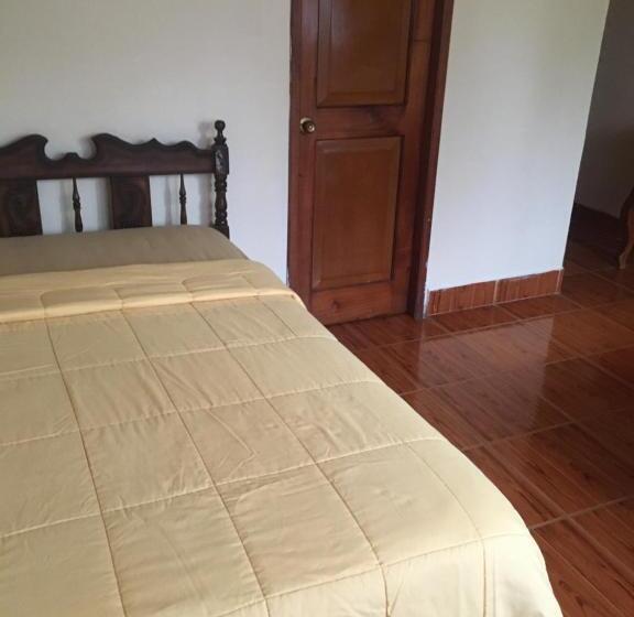 پانسیون Hostal Nathaly