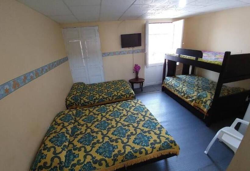 پانسیون Santa Juana