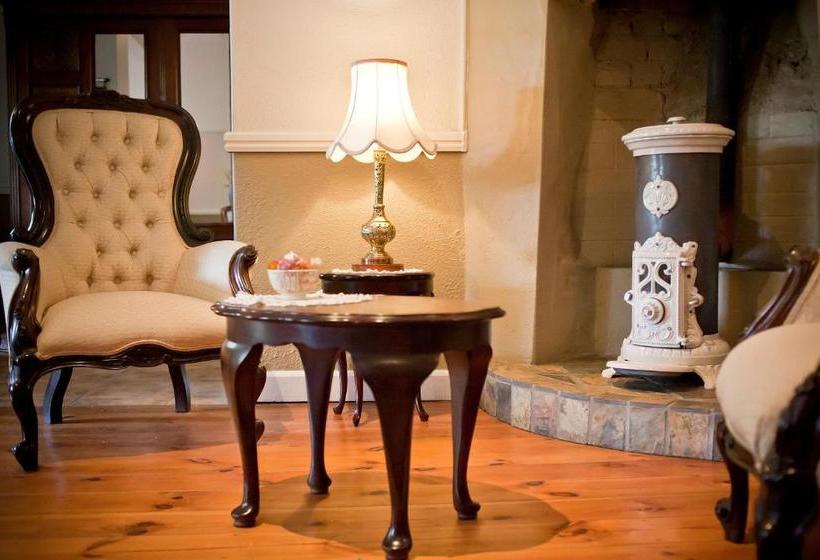 پانسیون Villa Ora Guesthouse