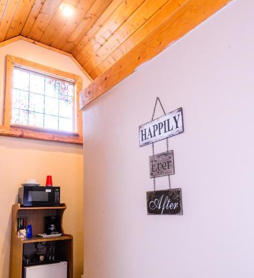 Alpen Way Chalet Mountain Lodge