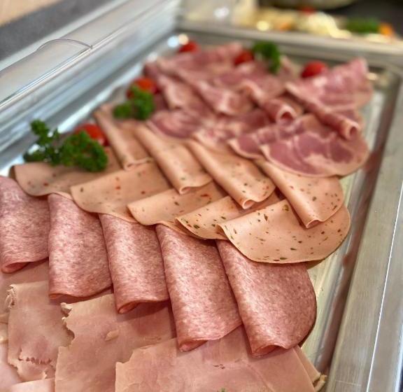 ユースホステル Gasthof Zum Mohrn