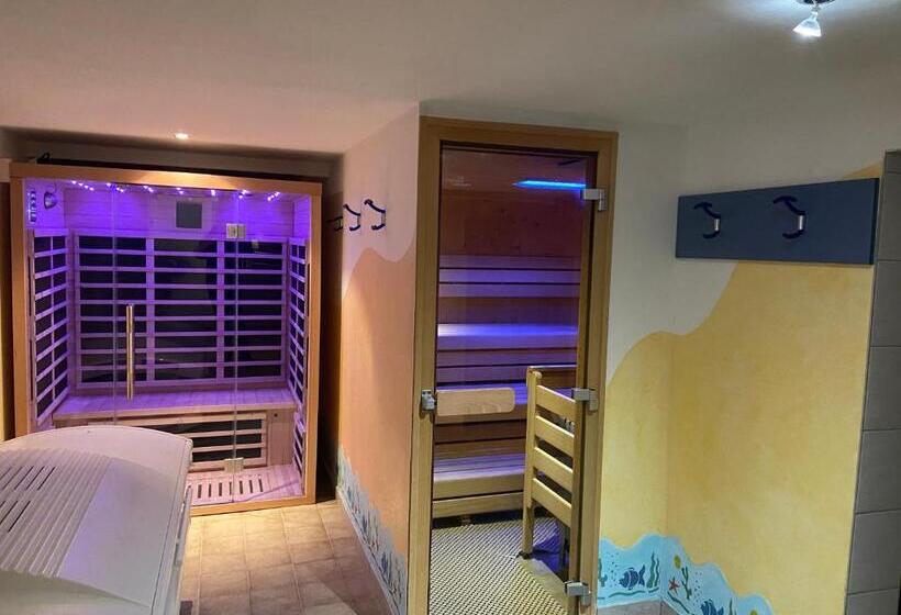 ユースホステル Gasthof Zum Mohrn