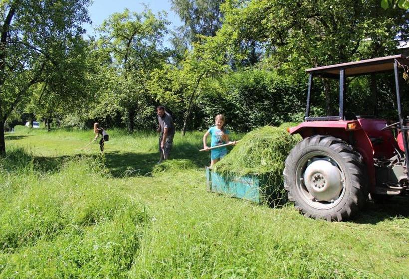 ホテル Bauernhof Schink