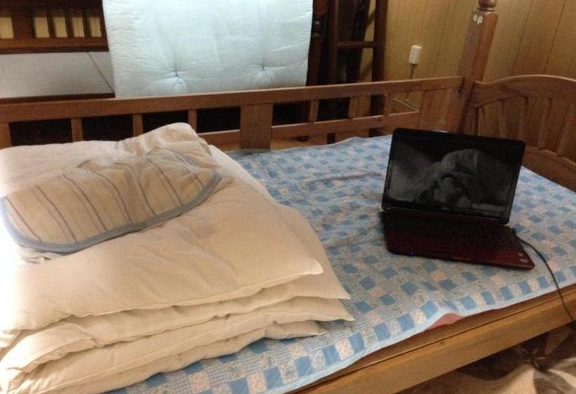 פנסיון Goto Guest House Utojuku