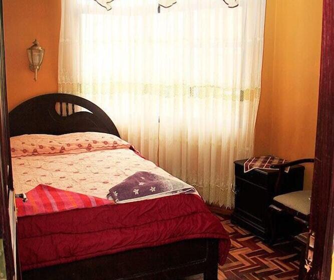 پانسیون Hostal Maya Inn