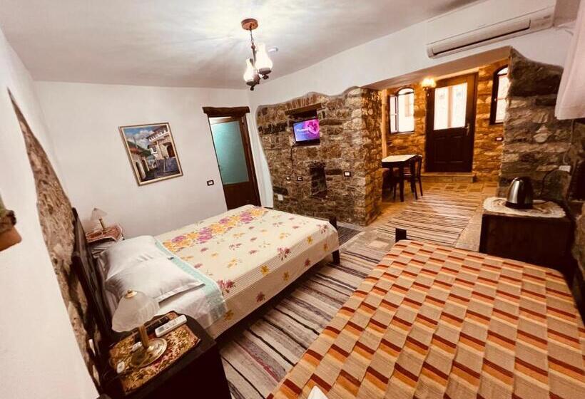 پانسیون Kris Guesthouse