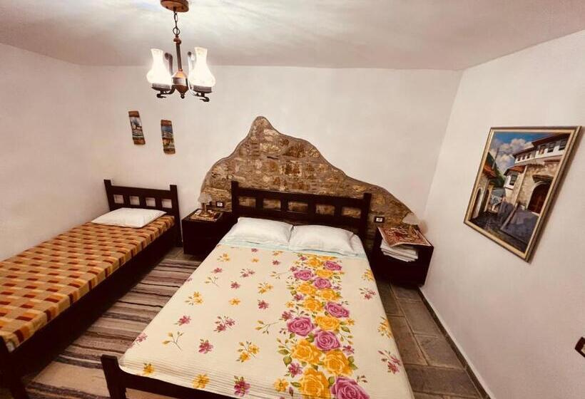پانسیون Kris Guesthouse