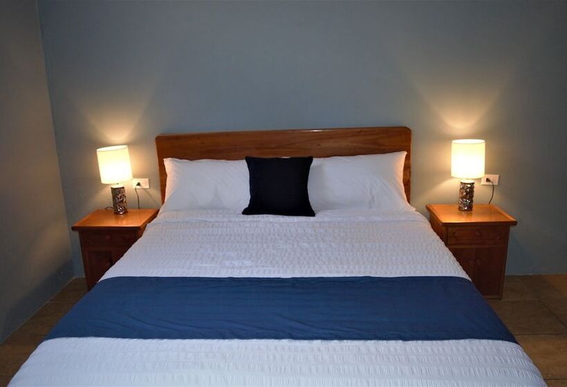 پانسیون Mi Caleta Inn