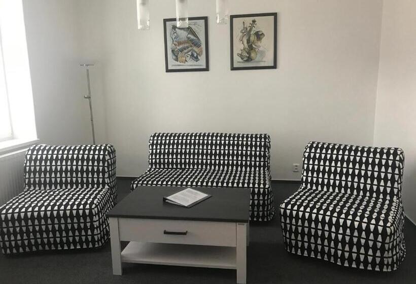 پانسیون Penzion Na Vápence