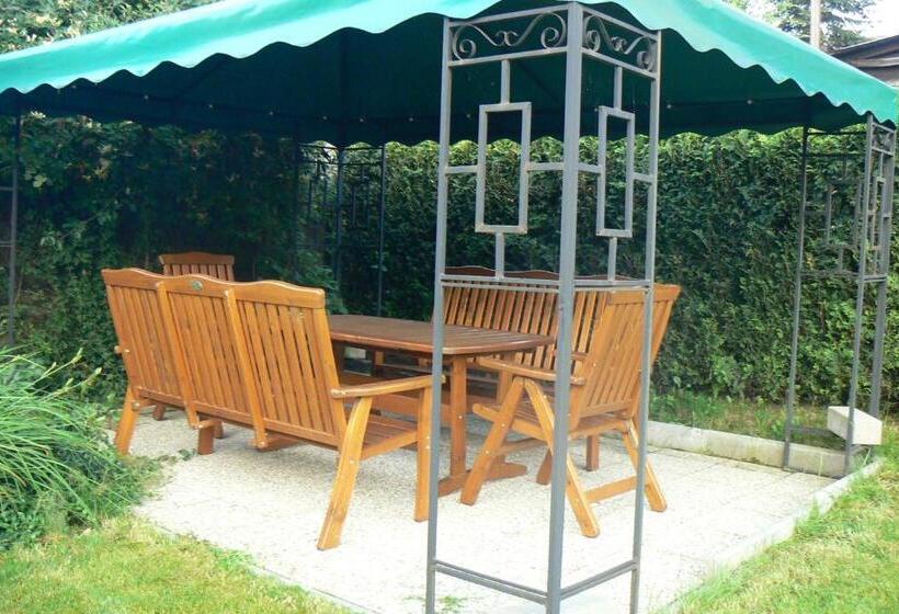 پانسیون Penzion Na Vápence