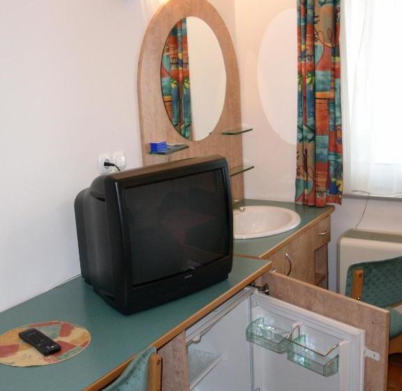 ペンション Rooms Cipot
