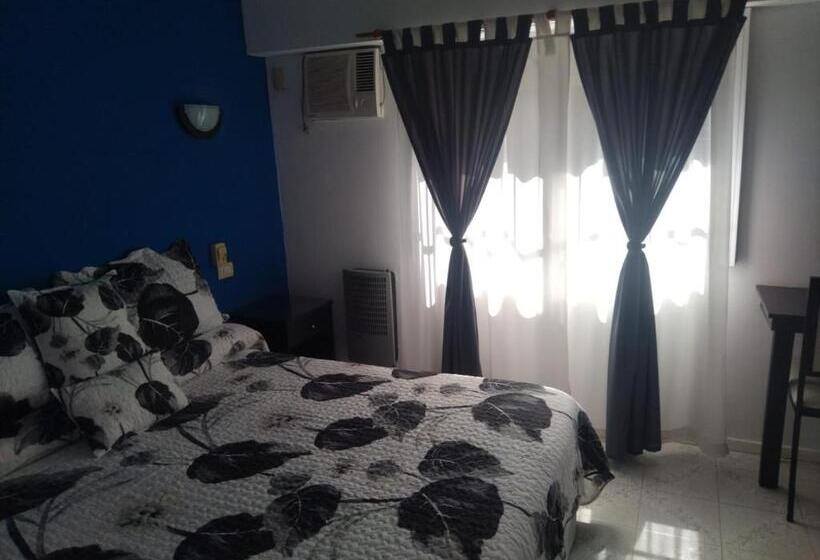 فندق صغير La Posada De Los Fresnos