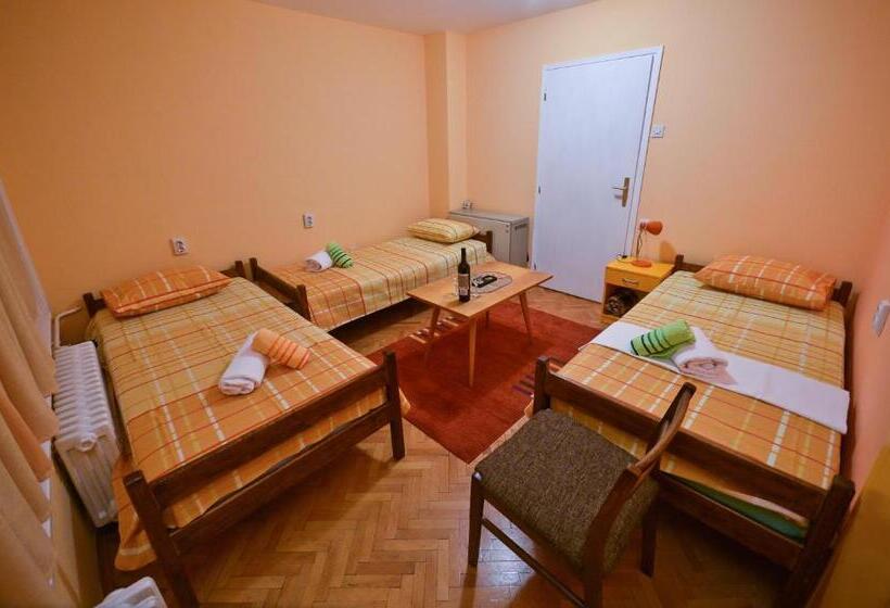 پانسیون Glorious Rooms