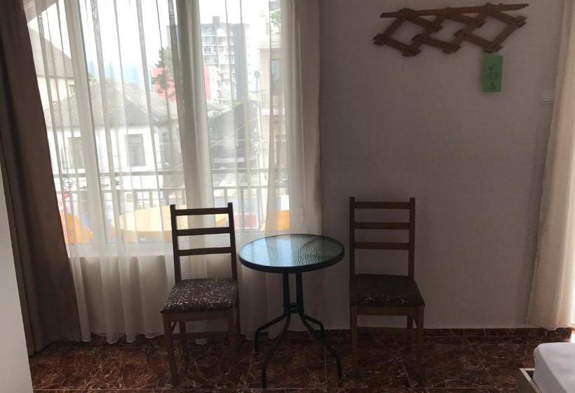 پانسیون Magnolia Guest House