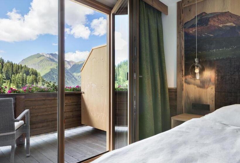 Общежитие Berggasthaus Höllensteinhütte