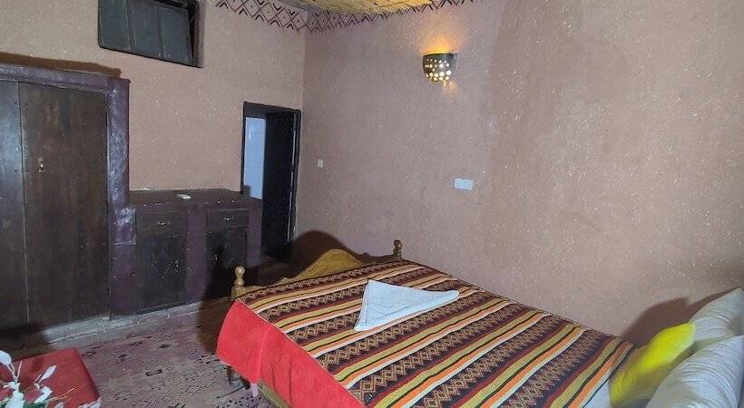 هاستل Prends Ton Temps