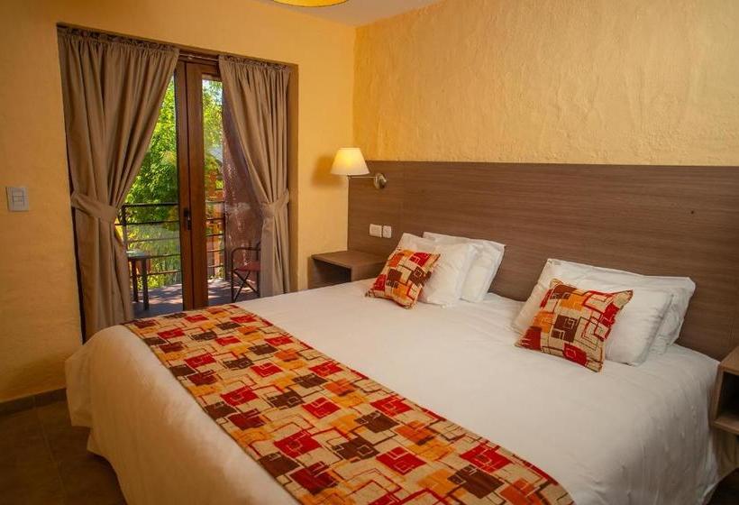 Costa Brava Apart Hotel & Suites